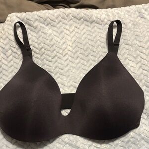 SKIMS Charcoal Seamless Bra